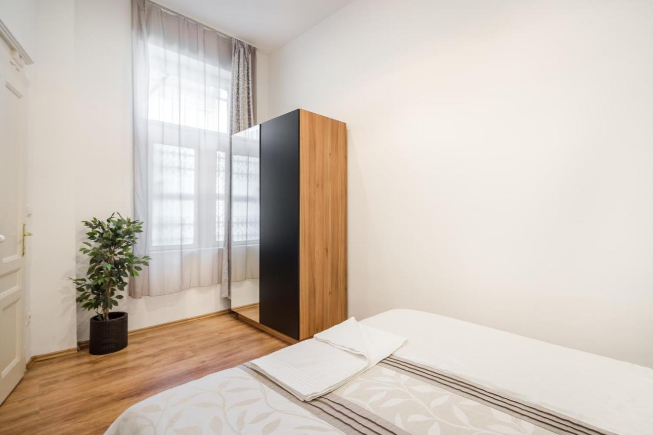 Real Apartments Zichy Budapest Exterior foto